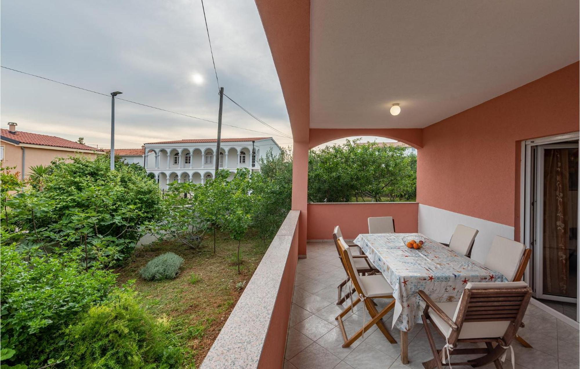 Lovely Apartment In Vir With Kitchen Exterior photo